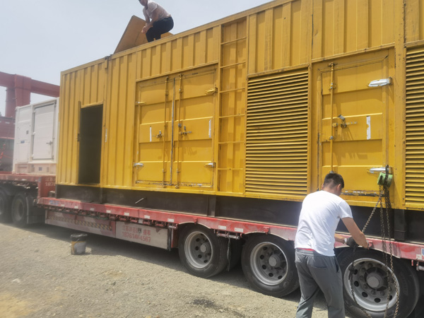 宽城除了负载情况和发动机维护，还有哪些因素会影响 200kw 柴油发电机的油耗？