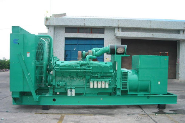 宽城工厂发电机应急发电时如何更准确地检查发电机状态？