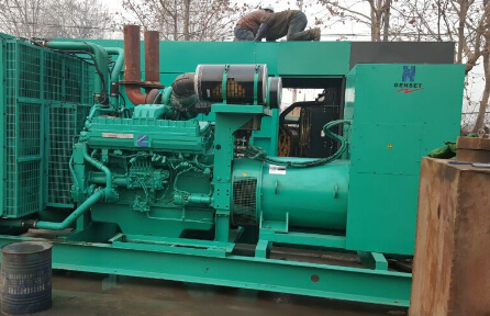 宽城发电机组如何判断水冷式机油散热器内部是否需要清洗？